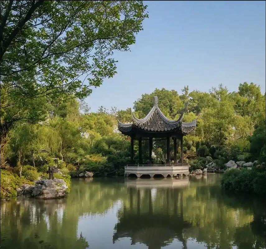 东莞石碣浮夸餐饮有限公司